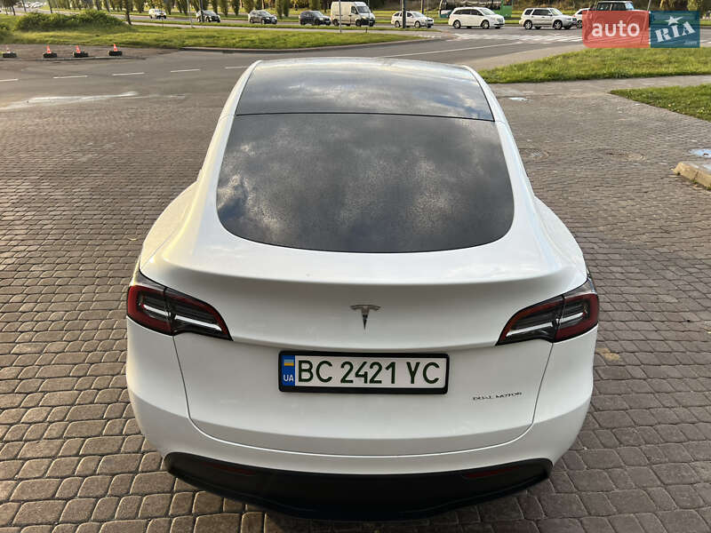 Позашляховик / Кросовер Tesla Model Y 2023 в Львові