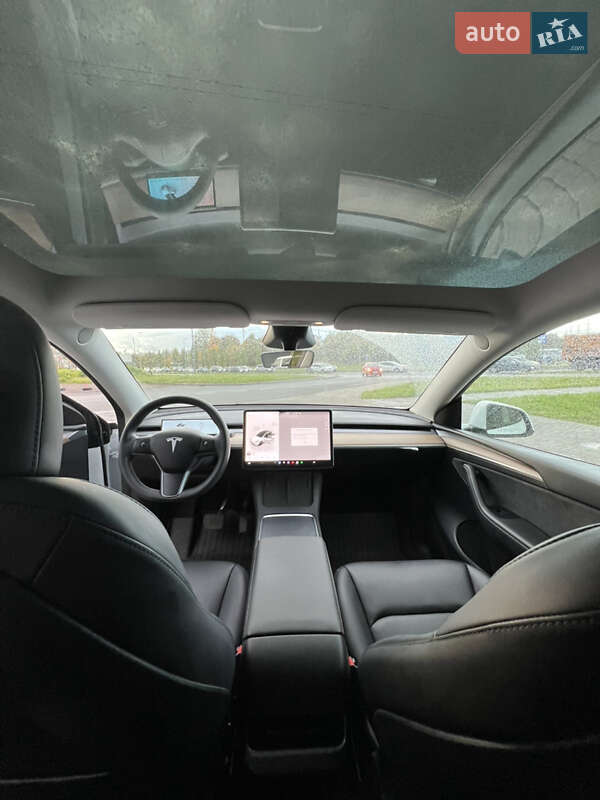 Позашляховик / Кросовер Tesla Model Y 2023 в Львові
