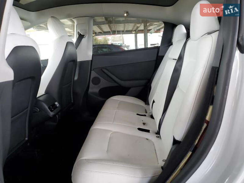 Позашляховик / Кросовер Tesla Model Y 2022 в Костопілі