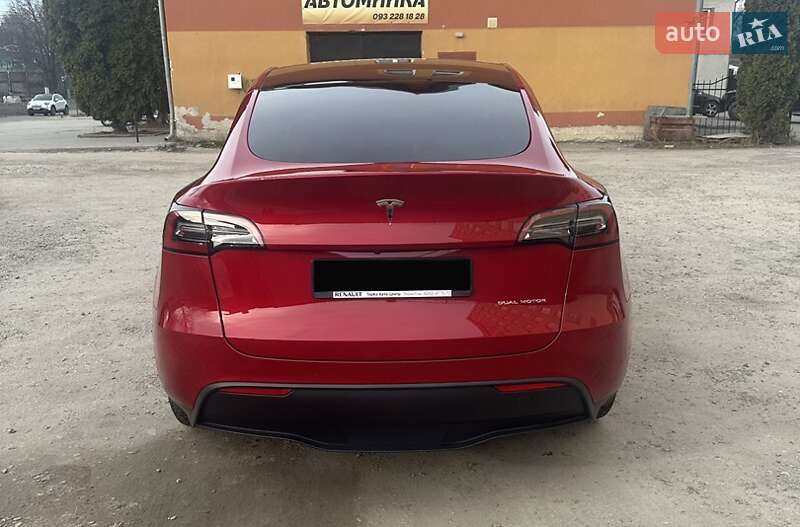 Внедорожник / Кроссовер Tesla Model Y 2021 в Киеве