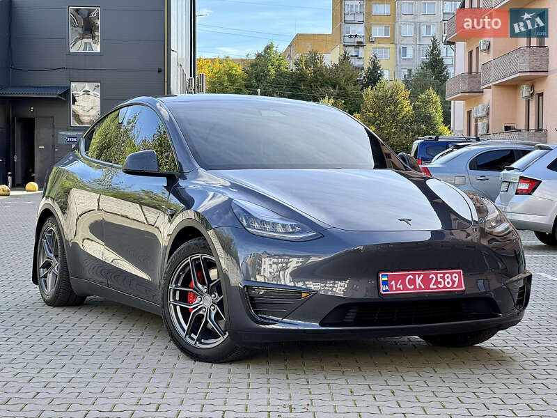Позашляховик / Кросовер Tesla Model Y 2020 в Ужгороді