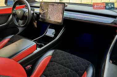 Внедорожник / Кроссовер Tesla Model Y 2020 в 