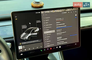 Внедорожник / Кроссовер Tesla Model Y 2020 в 