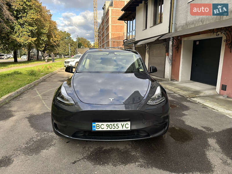 Внедорожник / Кроссовер Tesla Model Y 2024 в Львове фото 3 Внедорожник / Кроссовер Tesla Model Y 2024 в Львове