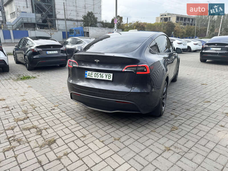 Позашляховик / Кросовер Tesla Model Y 2024 в Дніпрі
