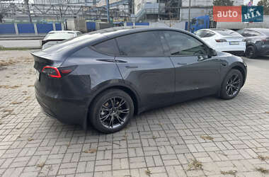 Внедорожник / Кроссовер Tesla Model Y 2024 в 