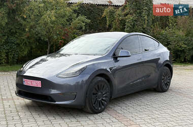 Tesla Model Y 2020