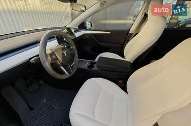 Внедорожник / Кроссовер Tesla Model Y 2024 в 