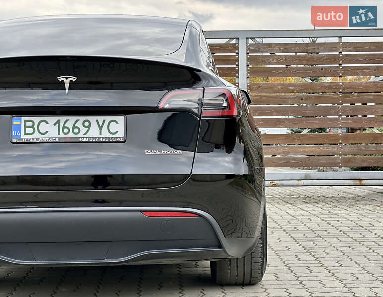 Внедорожник / Кроссовер Tesla Model Y 2023 в Стрые
