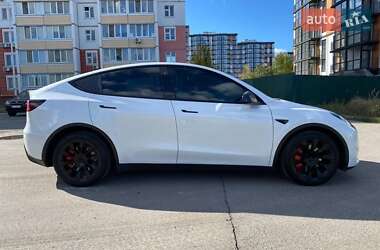 Внедорожник / Кроссовер Tesla Model Y 2021 в 