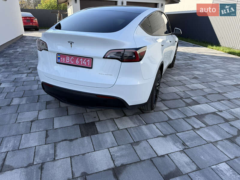 Позашляховик / Кросовер Tesla Model Y 2023 в Старокостянтинові фото 2 Позашляховик / Кросовер Tesla Model Y 2023 в Старокостянтинові