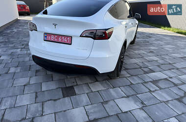 Внедорожник / Кроссовер Tesla Model Y 2023 в 