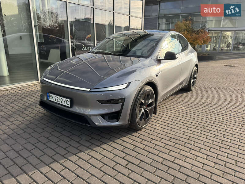 Внедорожник / Кроссовер Tesla Model Y 2025 в Ровно фото 2 Внедорожник / Кроссовер Tesla Model Y 2025 в Ровно
