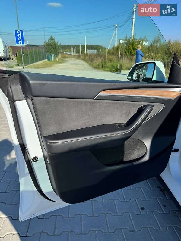 Внедорожник / Кроссовер Tesla Model Y 2022 в Львове фото 64 Внедорожник / Кроссовер Tesla Model Y 2022 в Львове