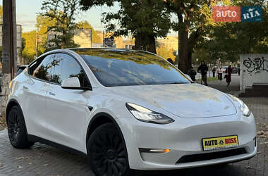 Внедорожник / Кроссовер Tesla Model Y 2021 в 