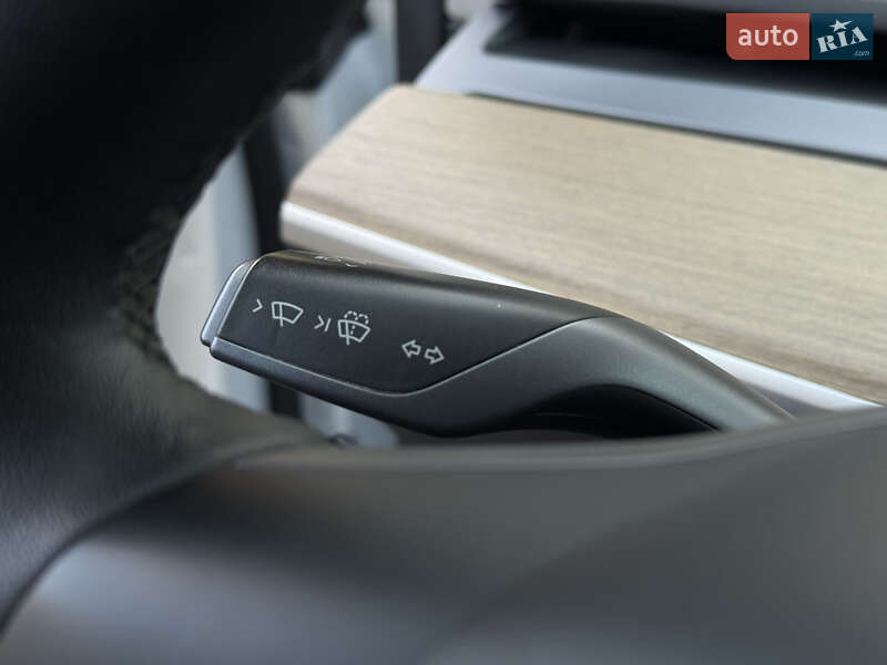Внедорожник / Кроссовер Tesla Model Y 2021 в Николаеве