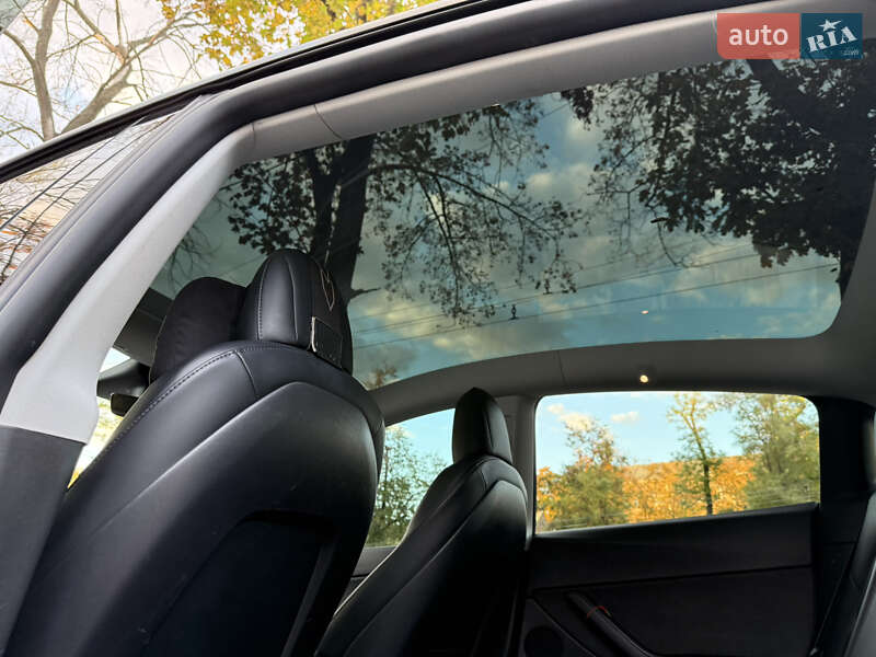Внедорожник / Кроссовер Tesla Model Y 2021 в Николаеве