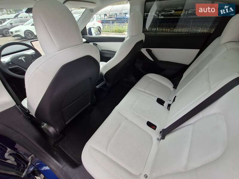 Позашляховик / Кросовер Tesla Model Y 2022 в Києві