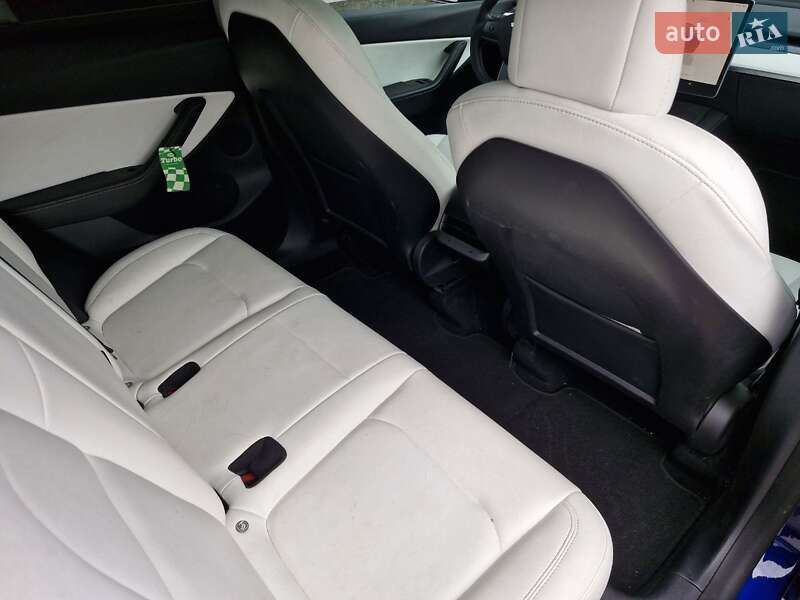 Позашляховик / Кросовер Tesla Model Y 2022 в Києві