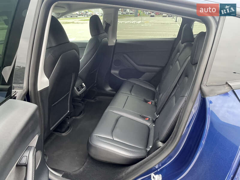 Внедорожник / Кроссовер Tesla Model Y 2023 в Львове