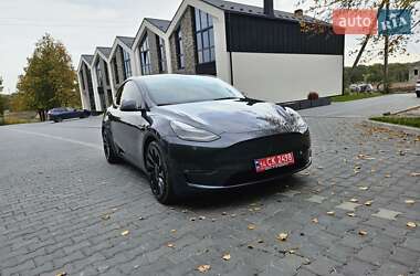 Позашляховик / Кросовер Tesla Model Y 2023 в 