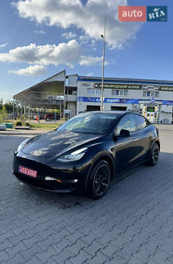 Позашляховик / Кросовер Tesla Model Y 2022 в  фото 14 Позашляховик / Кросовер Tesla Model Y 2022 в
