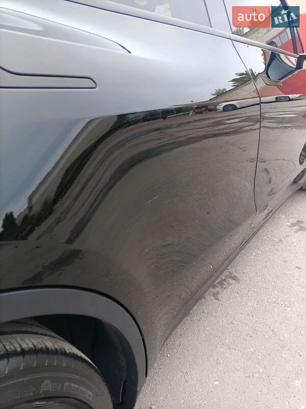 Внедорожник / Кроссовер Tesla Model Y 2024 в Тернополе