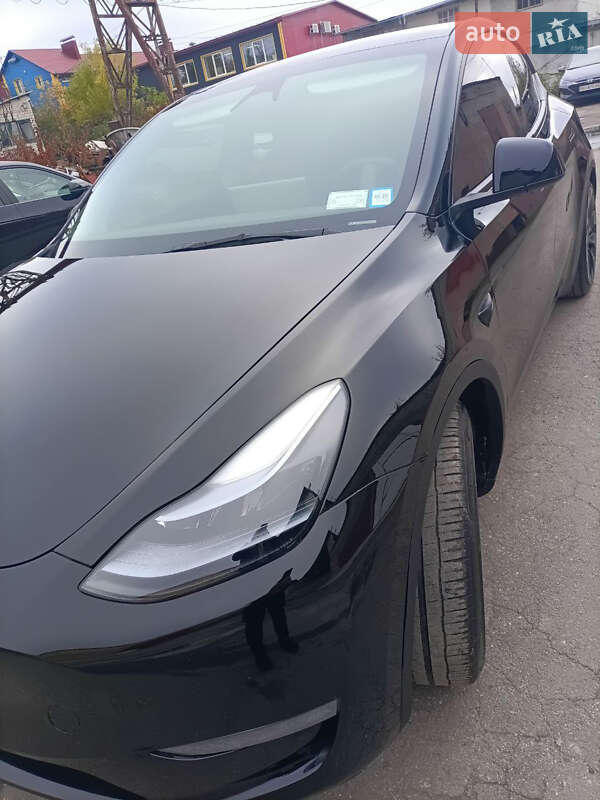 Внедорожник / Кроссовер Tesla Model Y 2024 в Тернополе