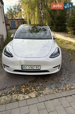 Позашляховик / Кросовер Tesla Model Y 2023 в 