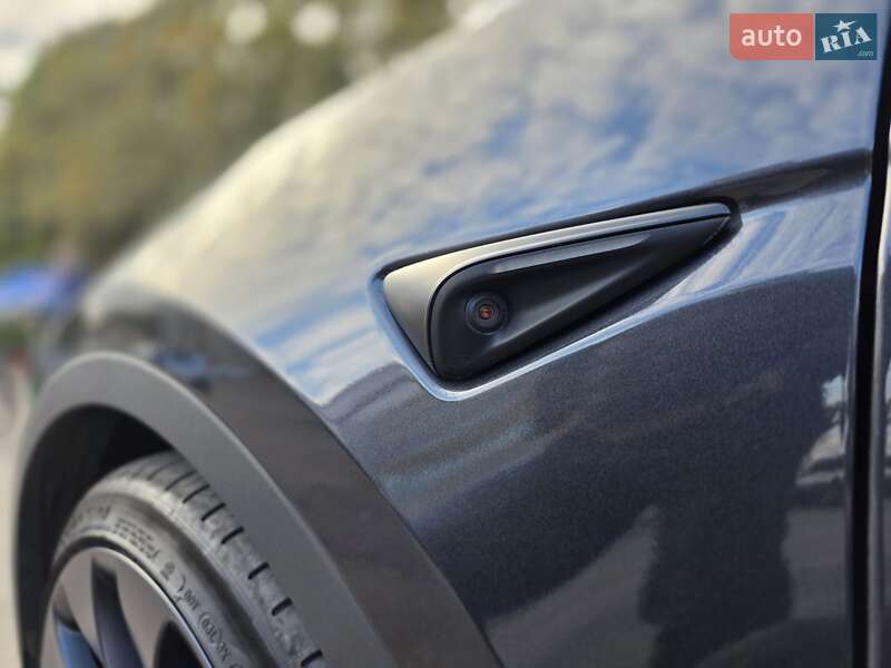 Внедорожник / Кроссовер Tesla Model Y 2024 в Одессе