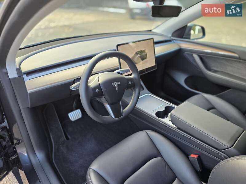 Внедорожник / Кроссовер Tesla Model Y 2024 в Одессе