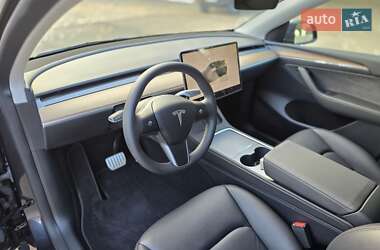 Внедорожник / Кроссовер Tesla Model Y 2024 в 
