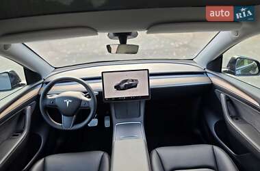 Внедорожник / Кроссовер Tesla Model Y 2024 в 