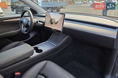 Внедорожник / Кроссовер Tesla Model Y 2024 в 