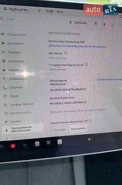 Внедорожник / Кроссовер Tesla Model Y 2024 в 