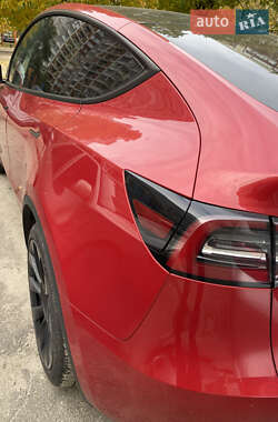 Внедорожник / Кроссовер Tesla Model Y 2023 в 