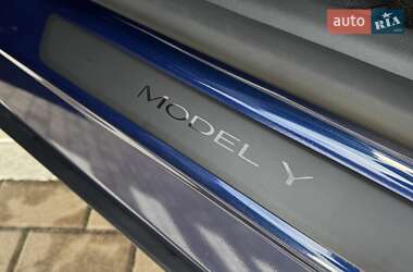 Внедорожник / Кроссовер Tesla Model Y 2024 в 