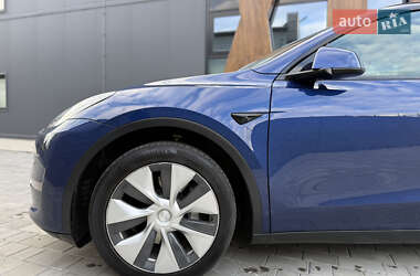 Внедорожник / Кроссовер Tesla Model Y 2021 в 