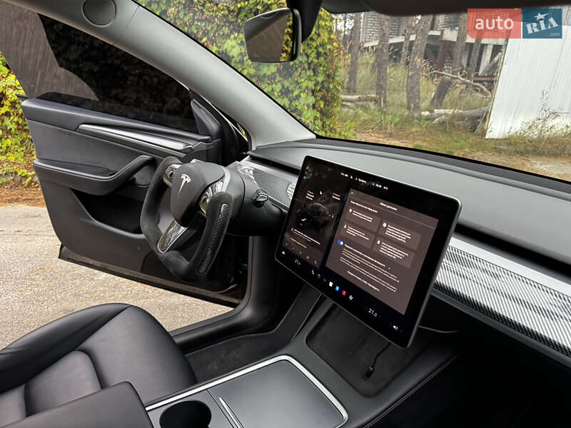 Внедорожник / Кроссовер Tesla Model Y 2023 в Киеве