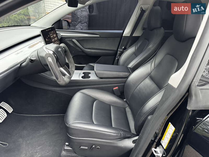 Внедорожник / Кроссовер Tesla Model Y 2023 в Киеве