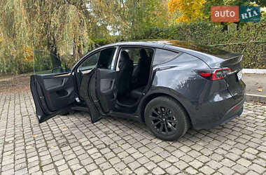 Внедорожник / Кроссовер Tesla Model Y 2024 в 