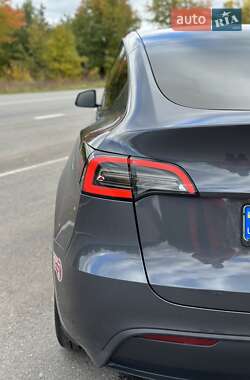 Внедорожник / Кроссовер Tesla Model Y 2023 в 
