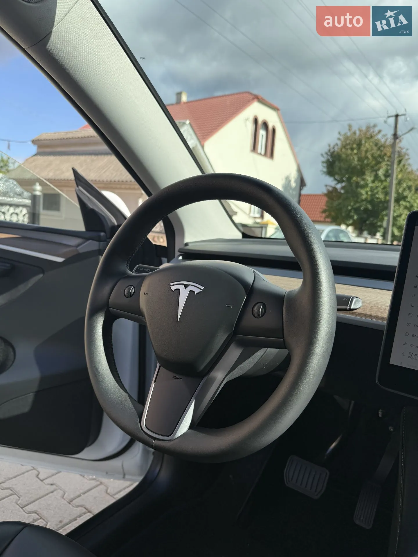 2024 Tesla Model Y - мініатюра 5