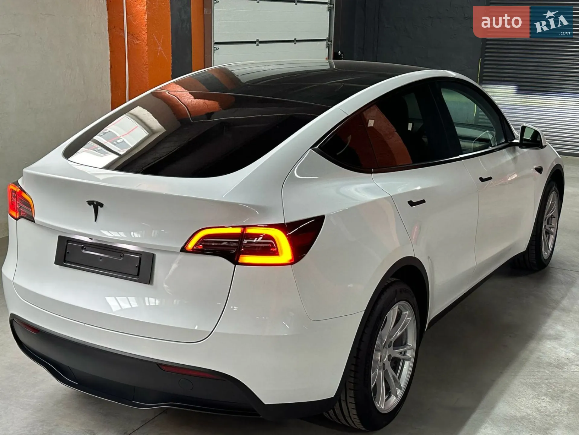 2024 Tesla Model Y - мініатюра 15