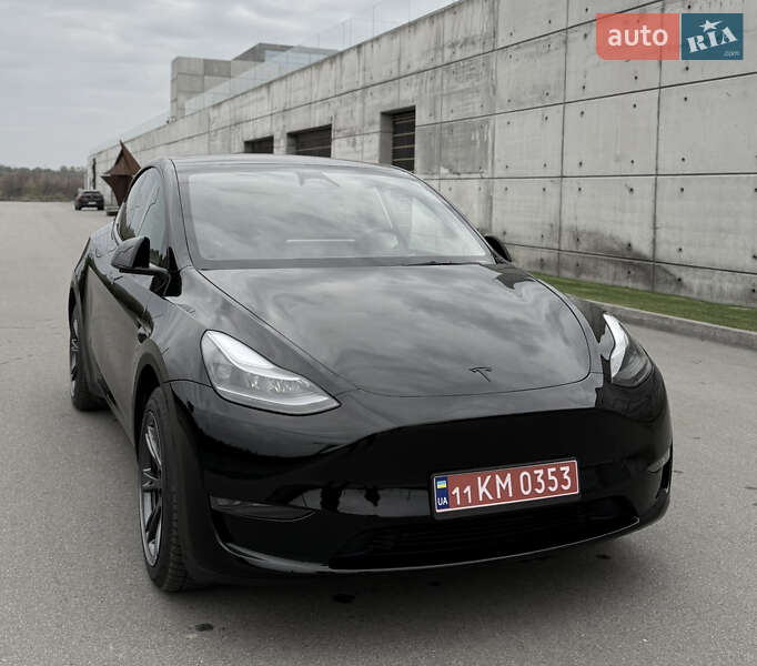 Внедорожник / Кроссовер Tesla Model Y 2024 в Киеве