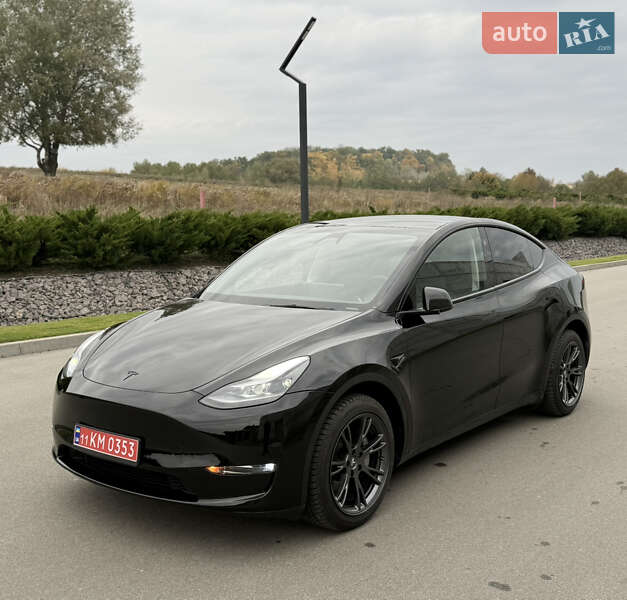 Внедорожник / Кроссовер Tesla Model Y 2024 в Киеве