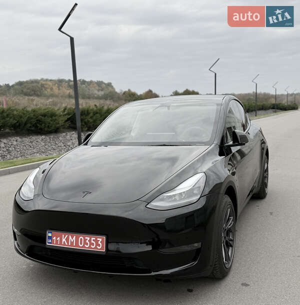 Внедорожник / Кроссовер Tesla Model Y 2024 в Киеве