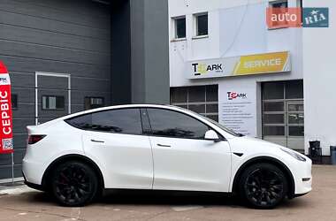 Внедорожник / Кроссовер Tesla Model Y 2021 в 