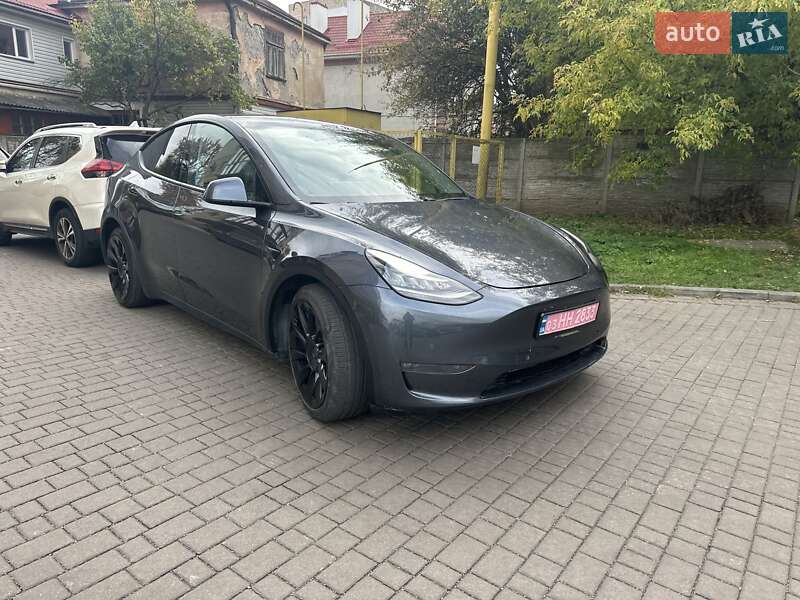 Позашляховик / Кросовер Tesla Model Y 2020 в Рівному