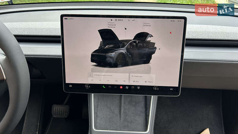 Позашляховик / Кросовер Tesla Model Y 2025 в Чернівцях фото 12 Позашляховик / Кросовер Tesla Model Y 2025 в Чернівцях